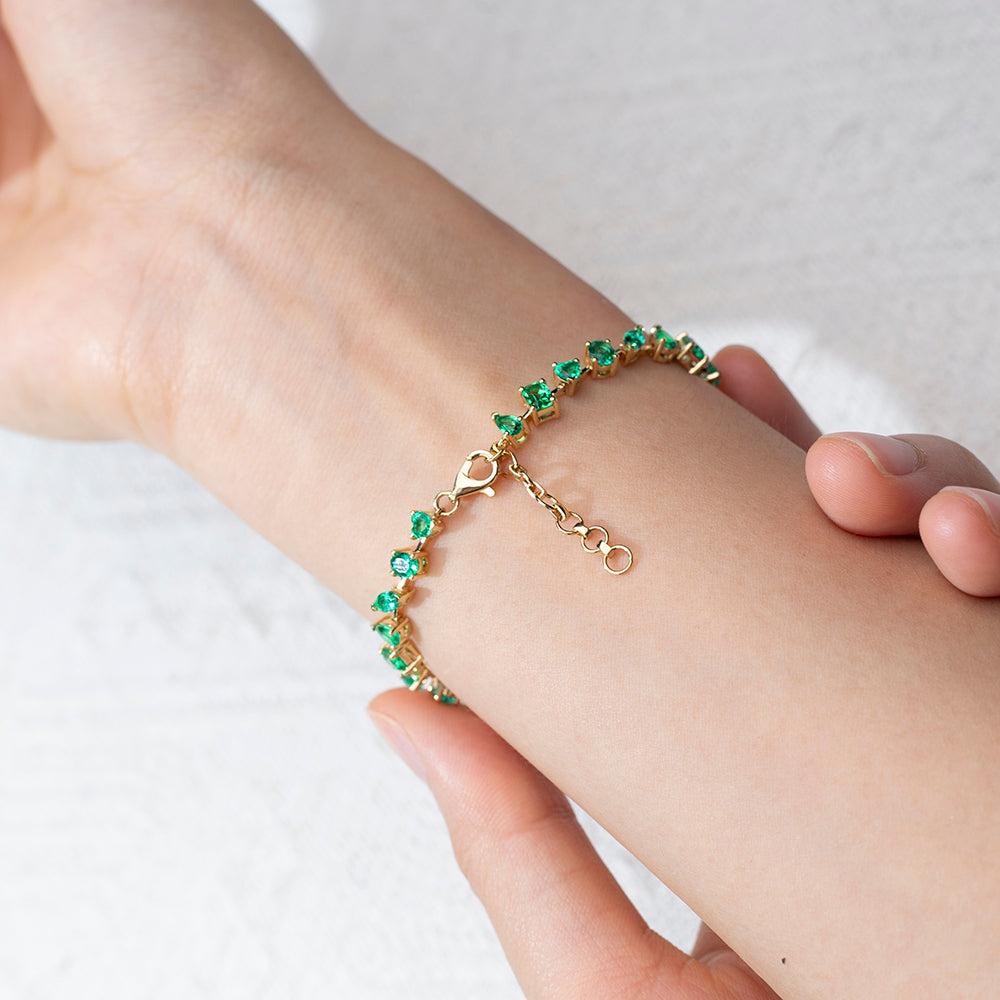 Ecob-625 | Jardin Éternel Lab Emerald Bracelet in 18K Gold