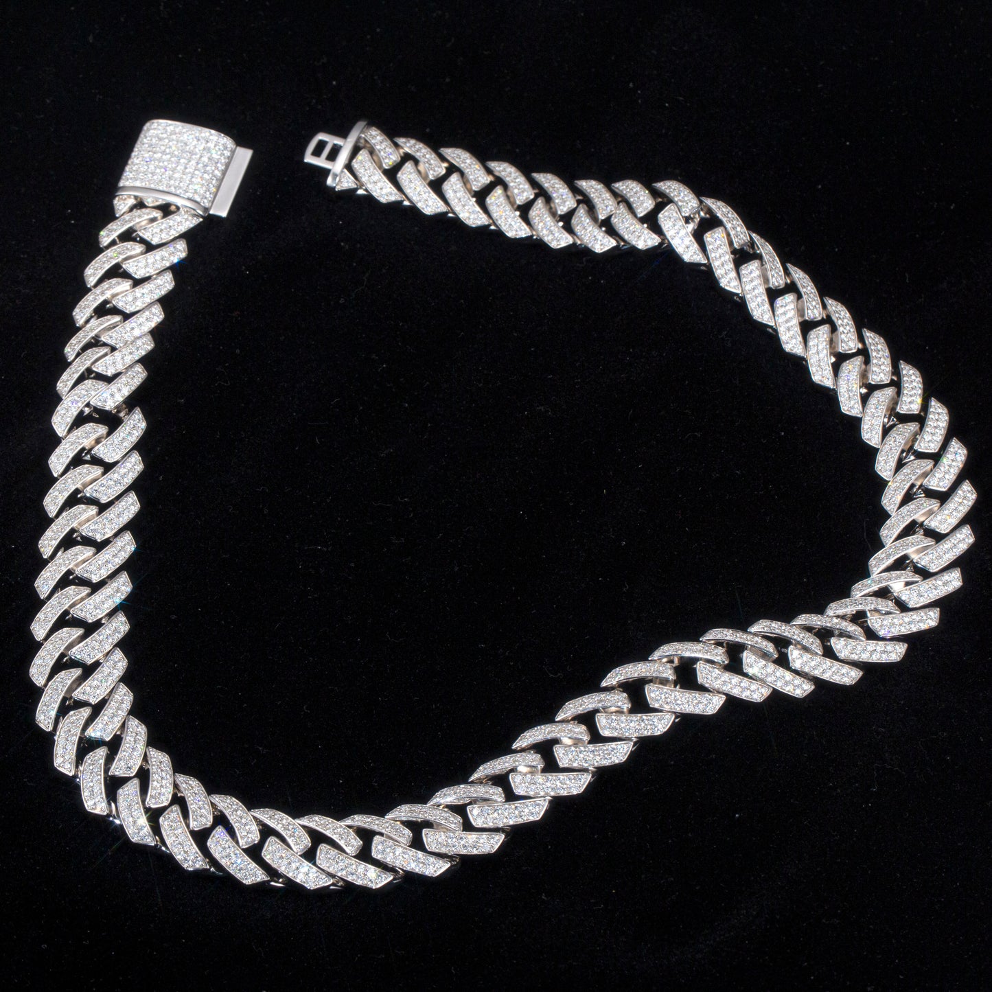 Econ-909 "Urban Ember" Lab-Grown Diamond Cuban Link Chain Necklace