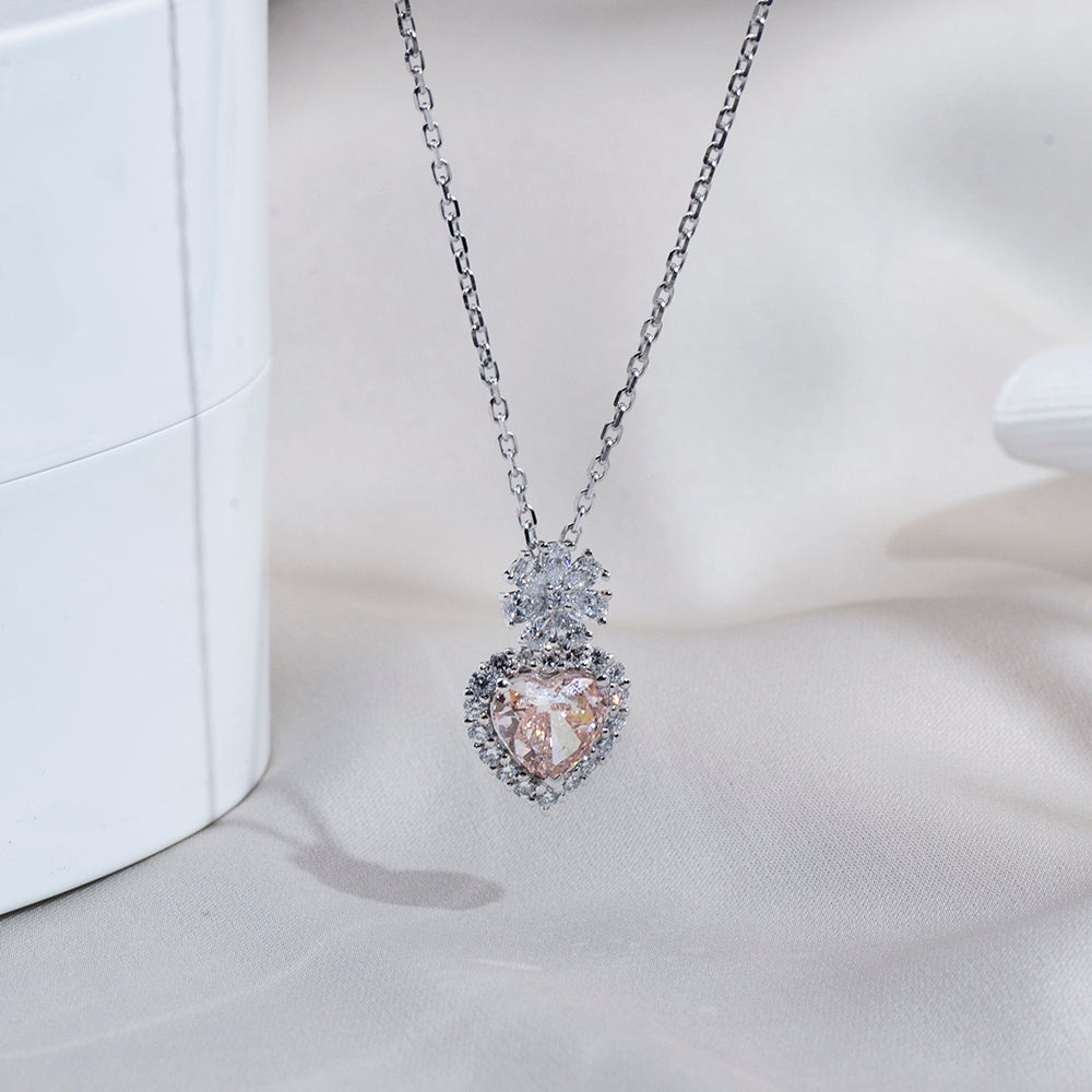 Econ-887 — The Blooming Heart Lab Diamond Pendant