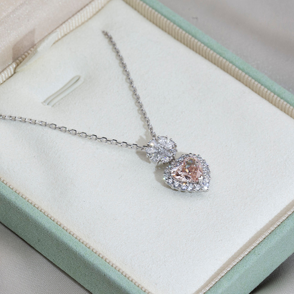 Econ-887 — The Blooming Heart Lab Diamond Pendant