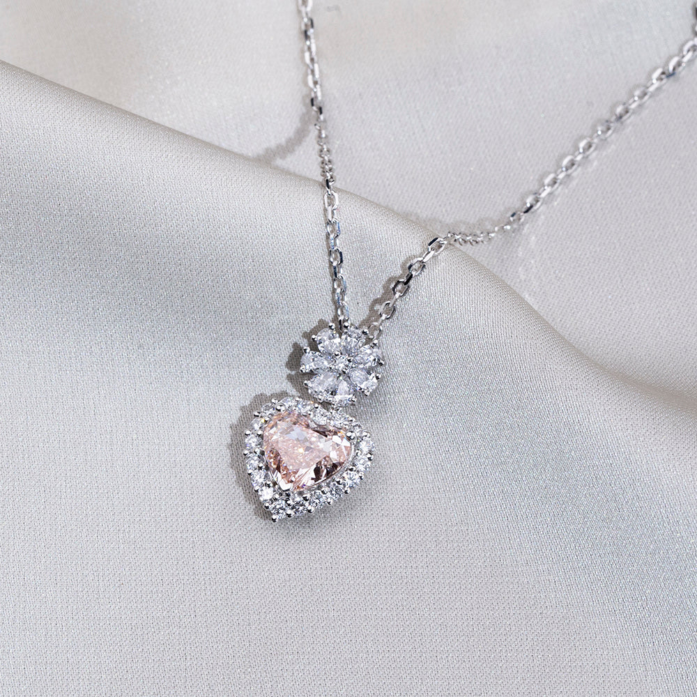 Econ-887 — The Blooming Heart Lab Diamond Pendant