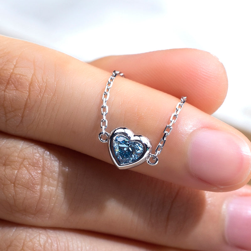 Ecob-601 | Heartlight Lab Sapphire Charm Bracelet in 18K Gold