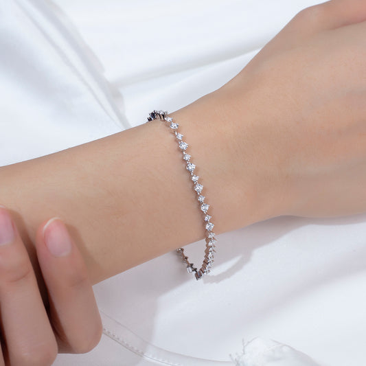 Ecob-631 | Lueur Élégante Lab Diamond Bracelet in 18K Gold