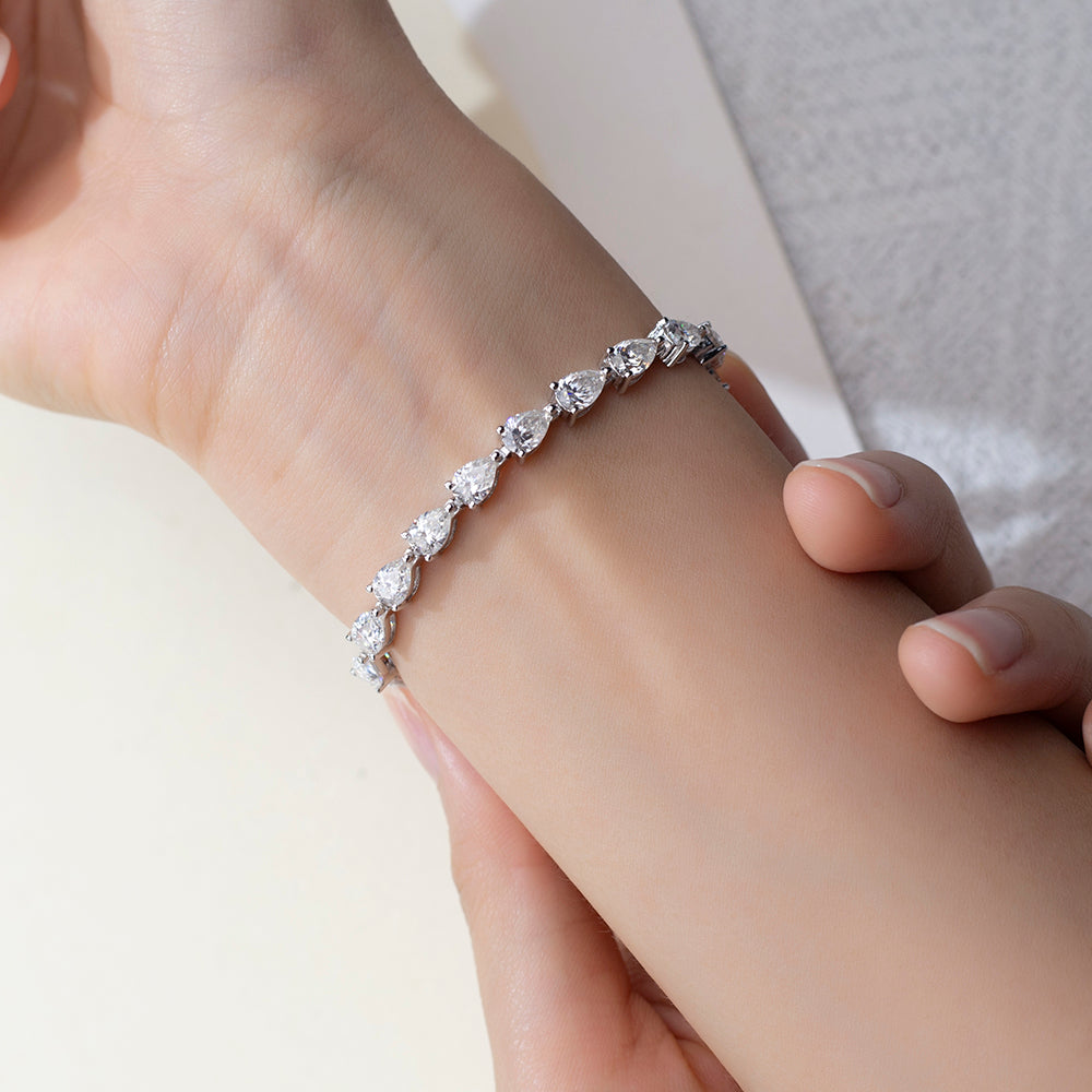 Ecob-622 | Lumière de Goutte Lab Diamond Bracelet in 18K Gold