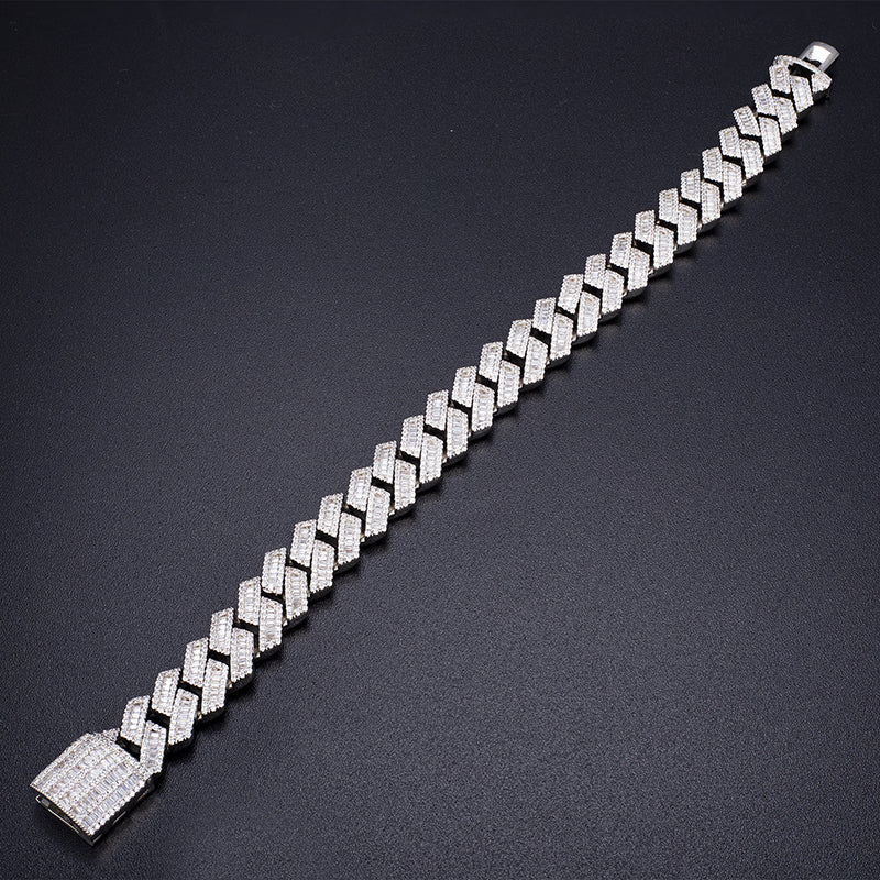 Ecogemma Ecoc-454: Ice-Out Moissanite Cuban Link Chain in Platinum-Toned Precision