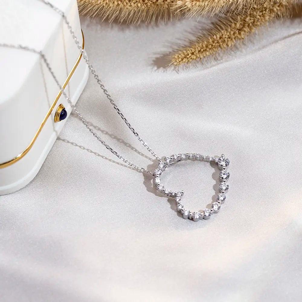 Econ-846 — The Heartline of Light Lab Diamond Pendant