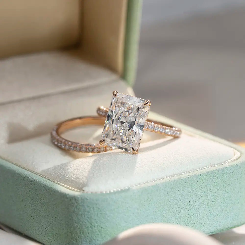 Eco-1664 | 18K Rose Gold 5.72CT Radiant-Cut Lab Diamond Ring