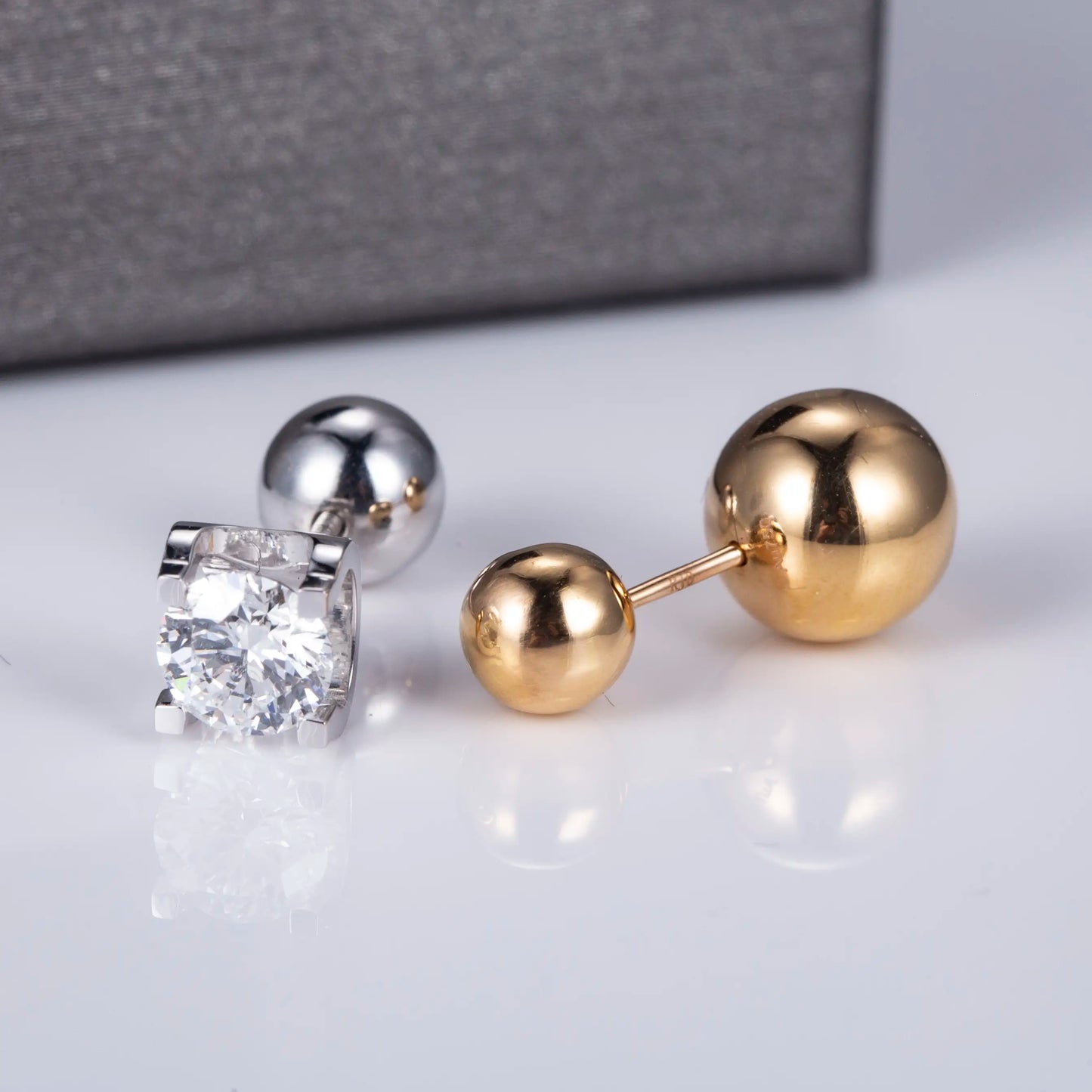Ecoe-007 — The Pure Light Lab Diamond Stud Earrings