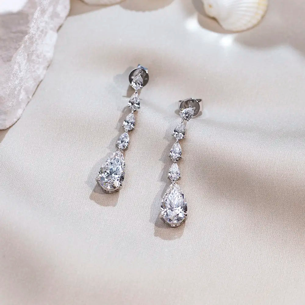 Ecoe-792 — The Cascade of Light Teardrop Diamond Drop Earrings