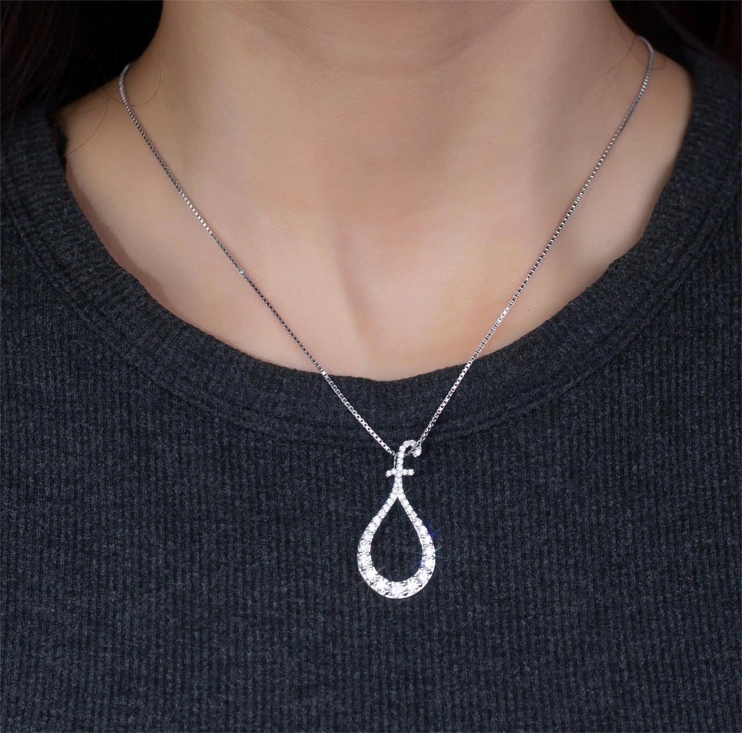 Econ-758 — The Whispered Flame Lab Diamond Pendant