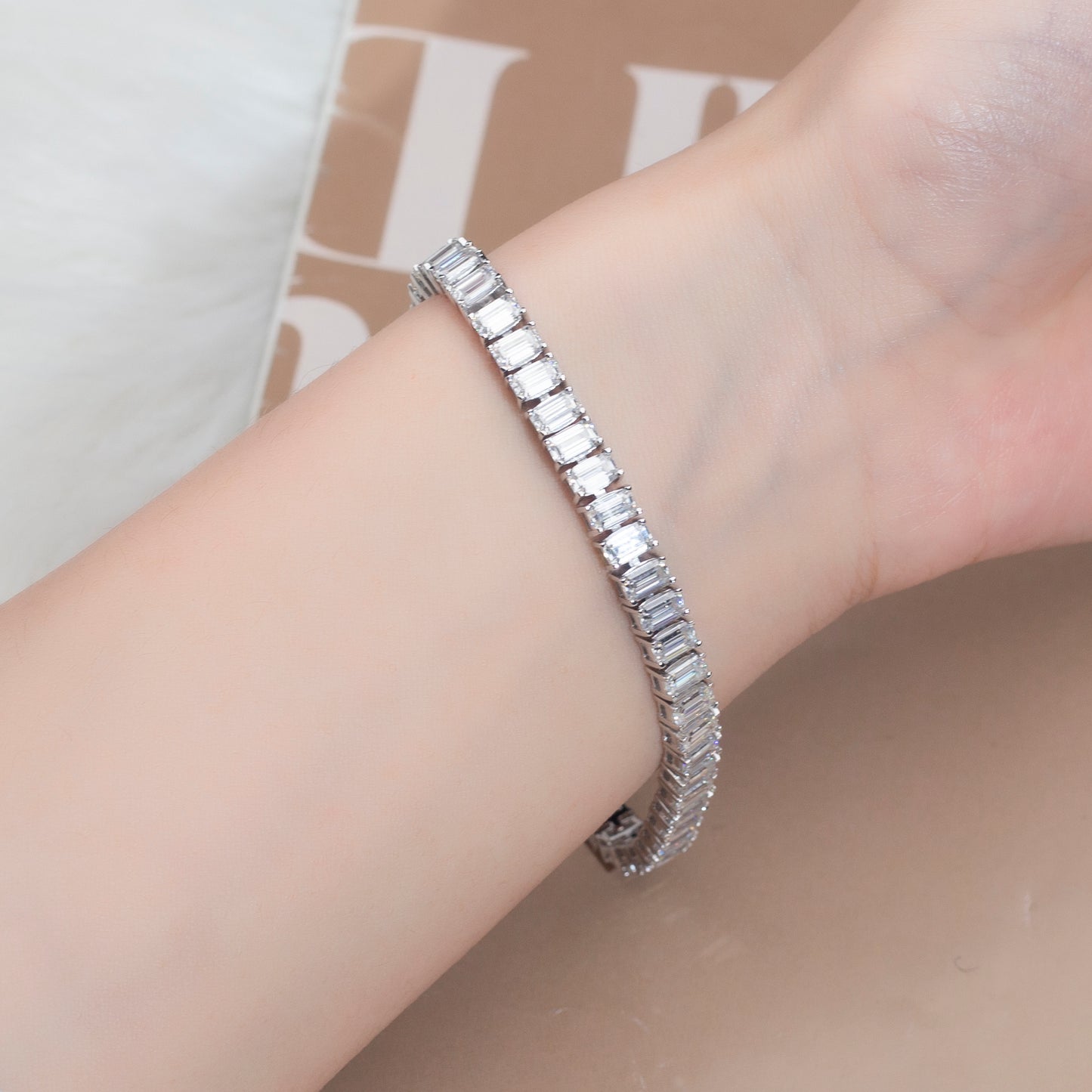 Eco-B560 | Emerald-Cut Lab-Grown Diamond or Moissanite Tennis Bracelet ā 14K/18K Gold | IGI Certified ā Ecogemma
