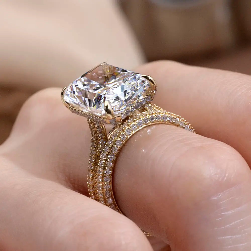 Eco-1808 | 18K Yellow Gold 10CT Radiant-Cut Lab Diamond Ring