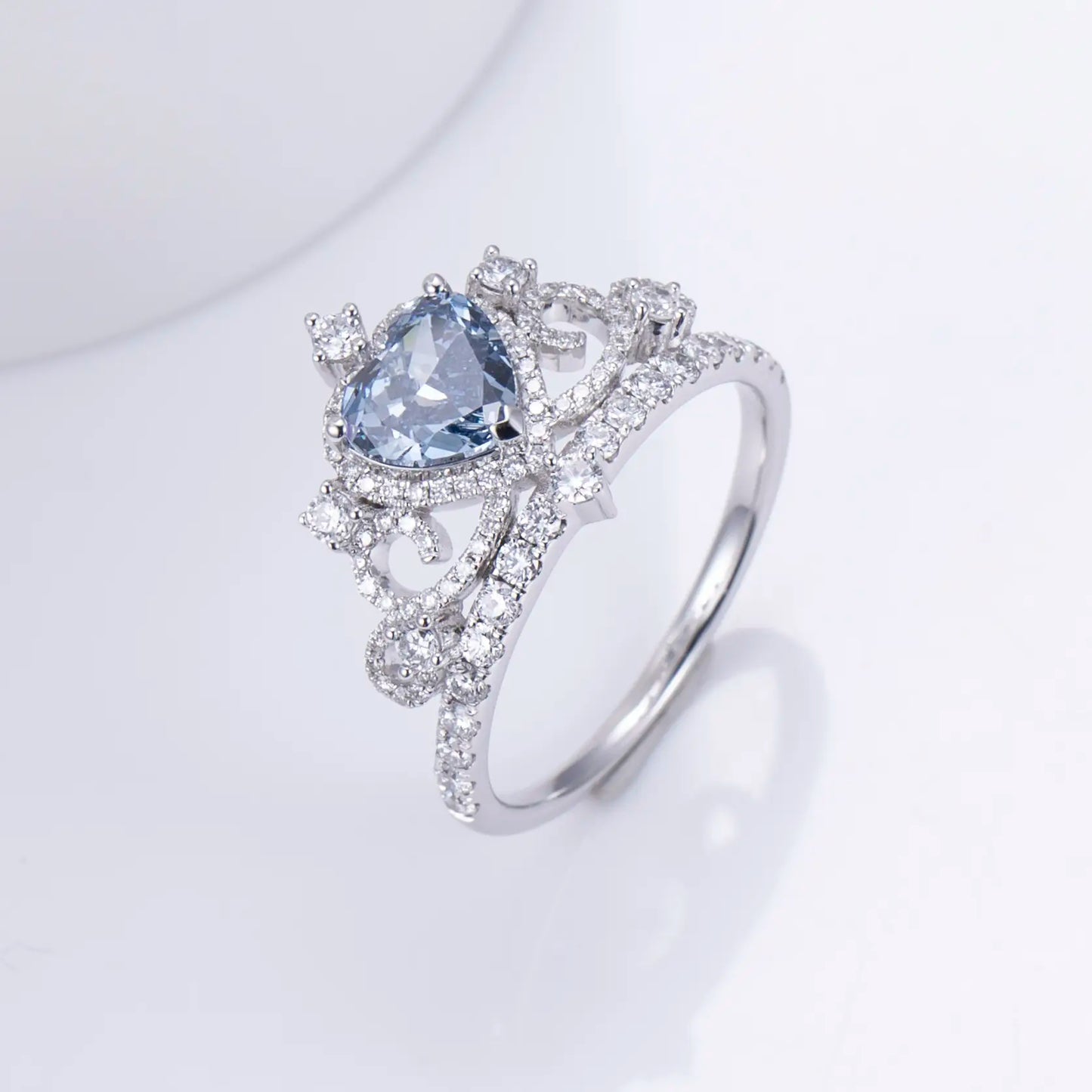 Eco-1418 | 1.15ct Heart-Cut Lab Diamond Ring in 18K Gold By Ecogemma