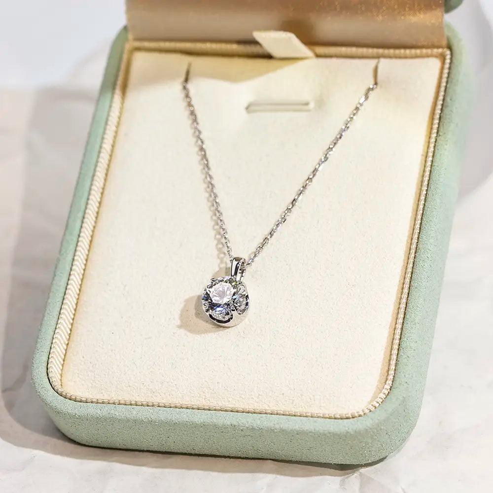 Econ-849 — The Whisper of Light Lab Diamond Pendant Necklace