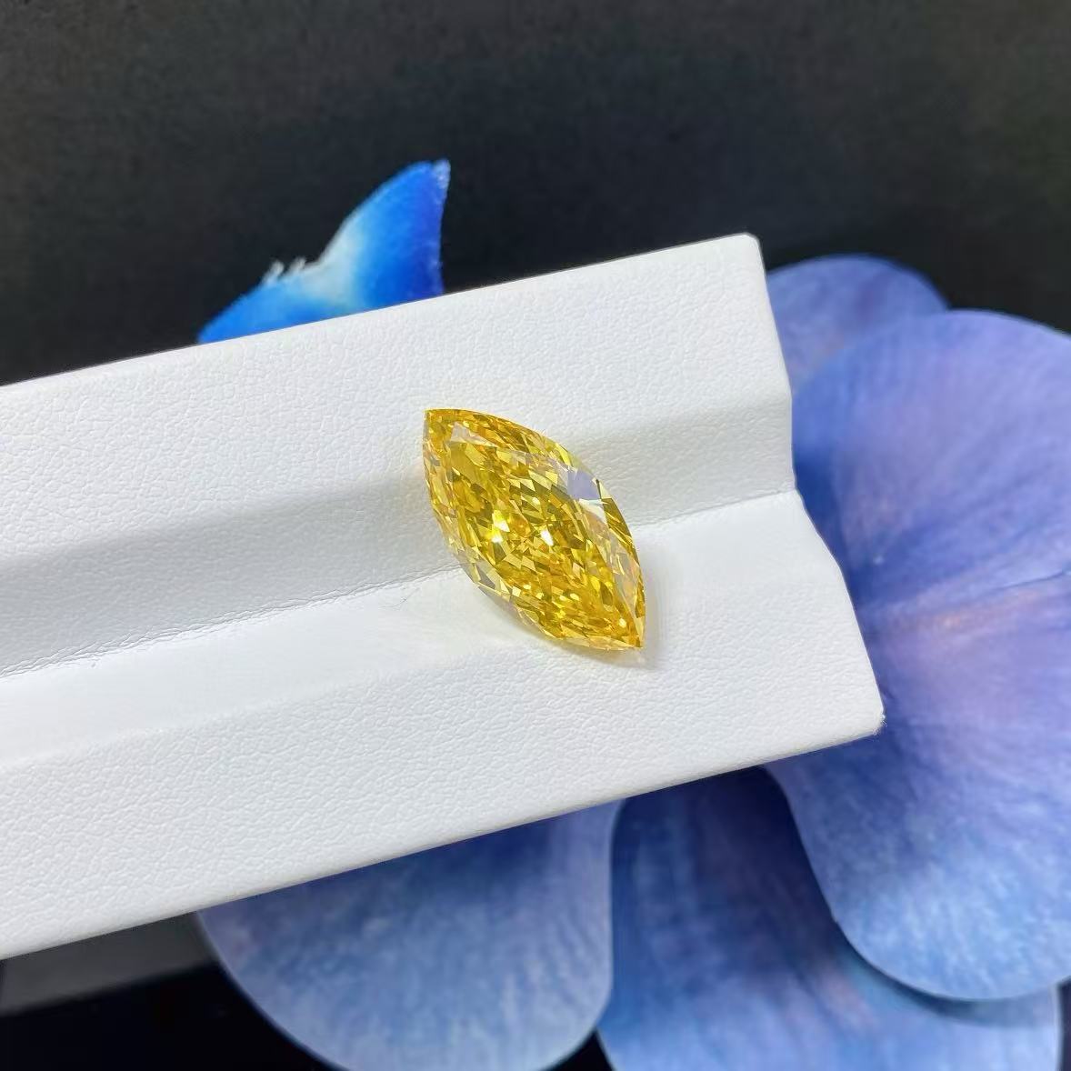 Marquise Cut 8.45ct Fancy Vivid Yellow VS1 CVD Lab Grown Diamond IGI Certificate LG 707565899