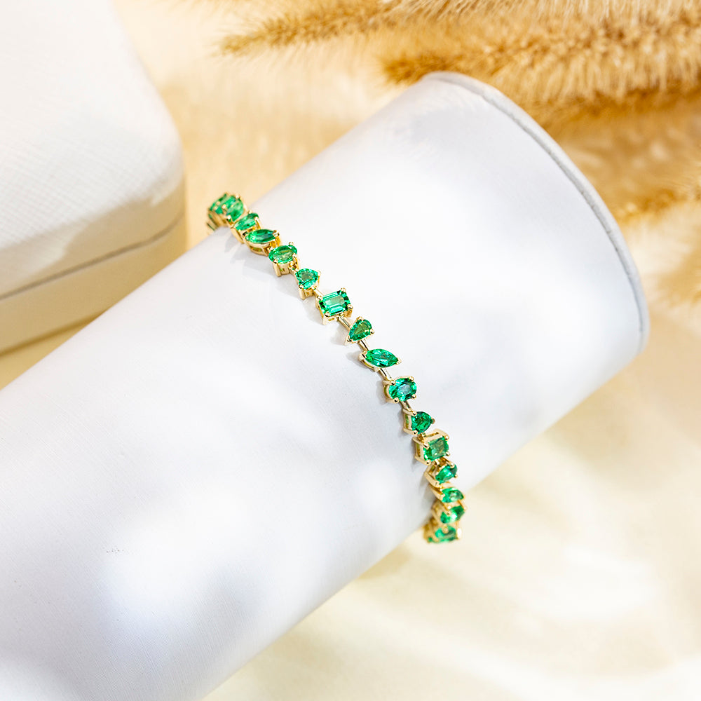 Ecob-625 | Jardin Éternel Lab Emerald Bracelet in 18K Gold