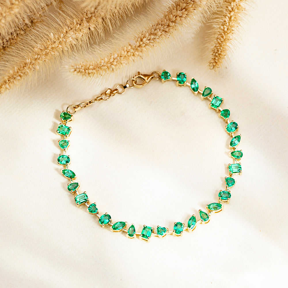 Ecob-625 | Jardin Éternel Lab Emerald Bracelet in 18K Gold