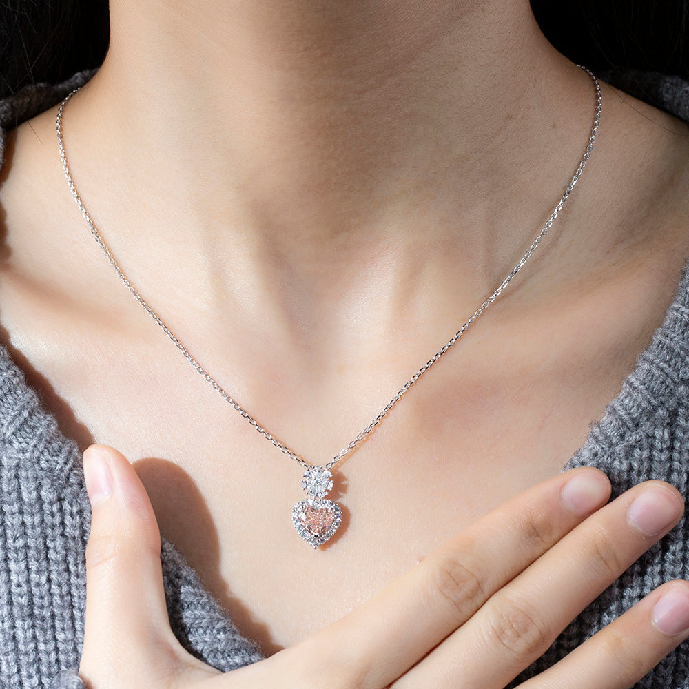 Econ-887 — The Blooming Heart Lab Diamond Pendant
