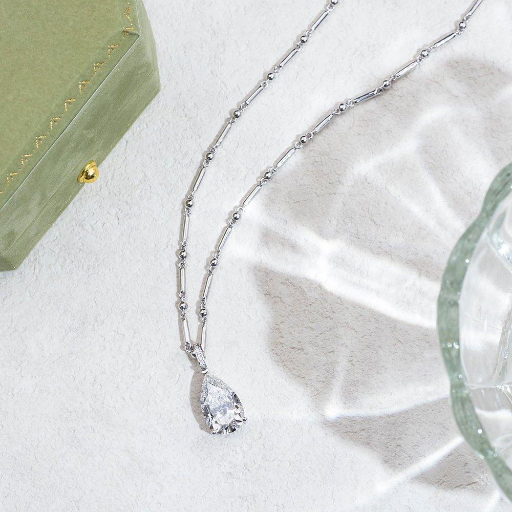 Econ-891 — The Celestial Drop Lab Diamond Pendant