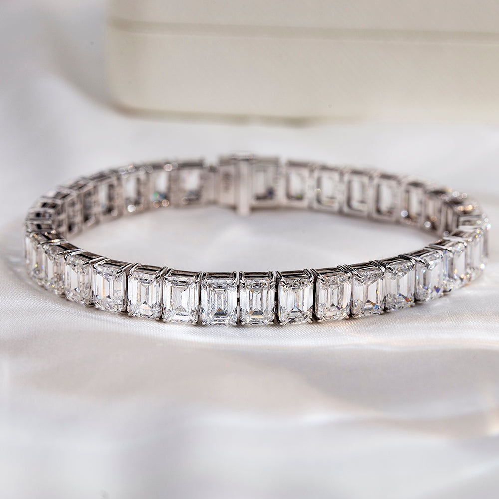 Ecob-629 | Prism Line Lab Diamond Bracelet in 18K Gold