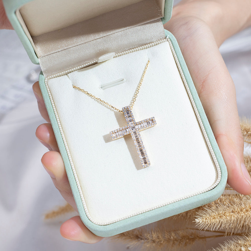 Econ-892 — The Radiant Creed Lab Diamond Cross Pendant