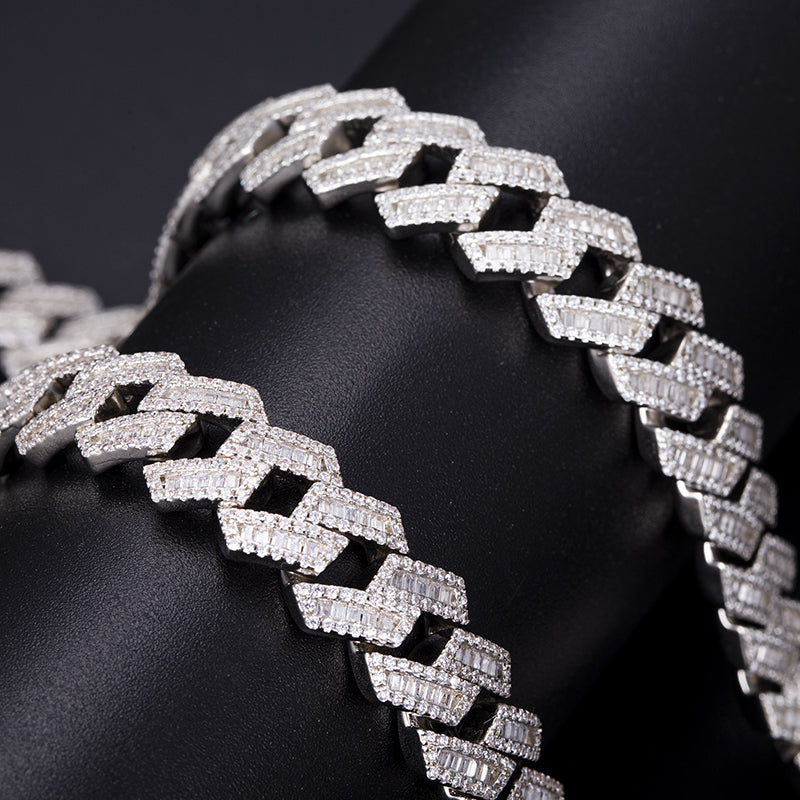 Ecogemma Ecoc-454: Ice-Out Moissanite Cuban Link Chain in Platinum-Toned Precision
