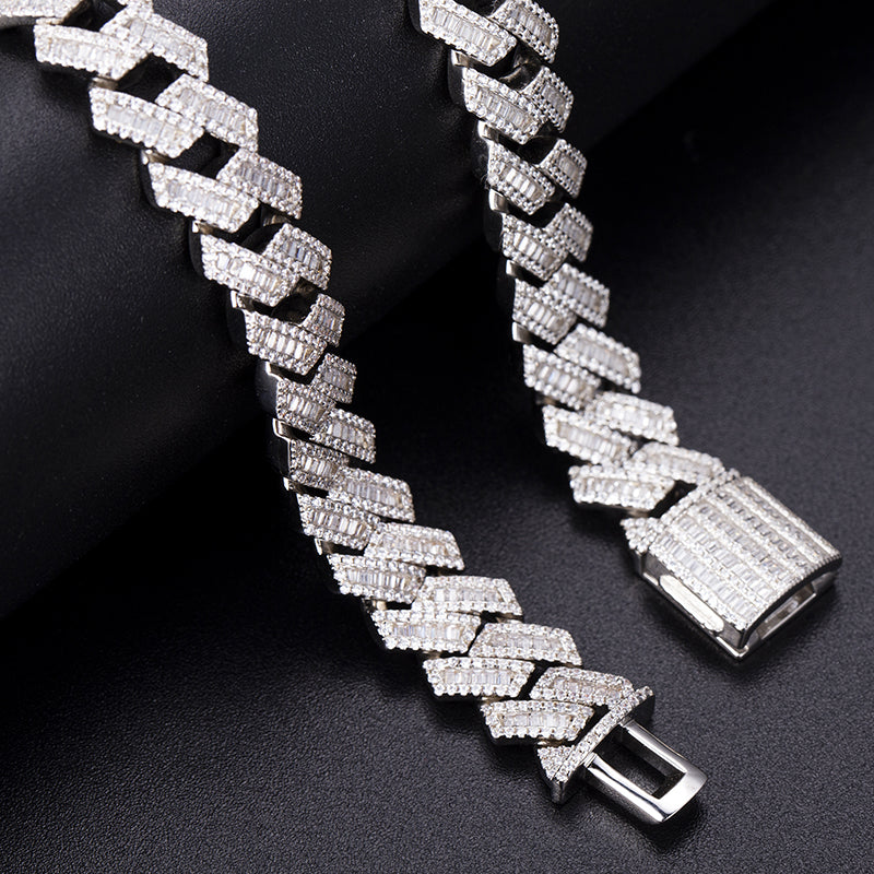Ecogemma Ecoc-454: Ice-Out Moissanite Cuban Link Chain in Platinum-Toned Precision