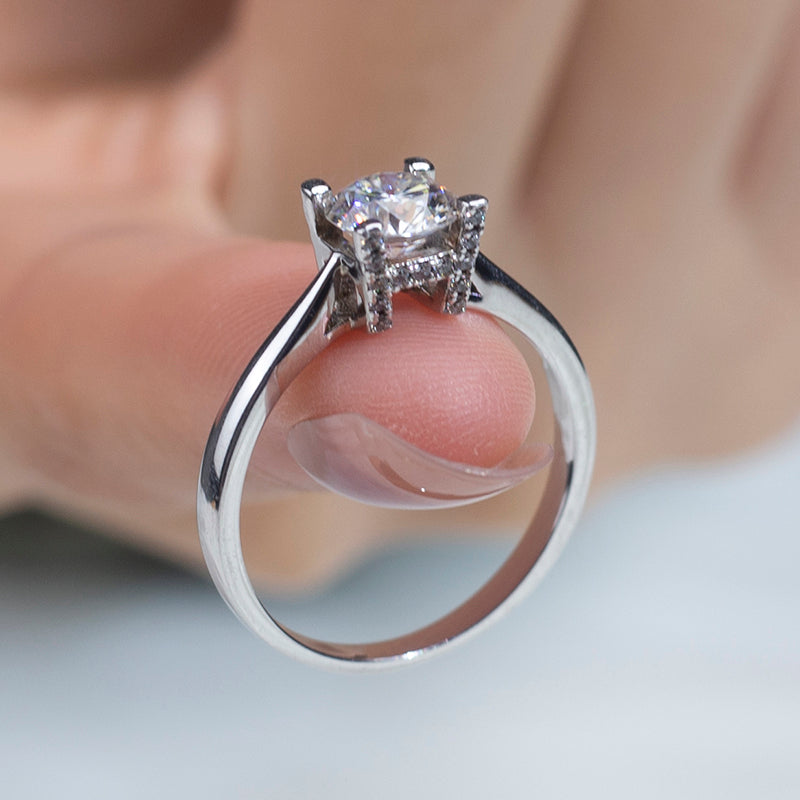 Eco-142 Customization | 18K White Gold | Lab-Grown Diamond Round Brilliant-Cut 1.00ct D VS1 | IGI Certified