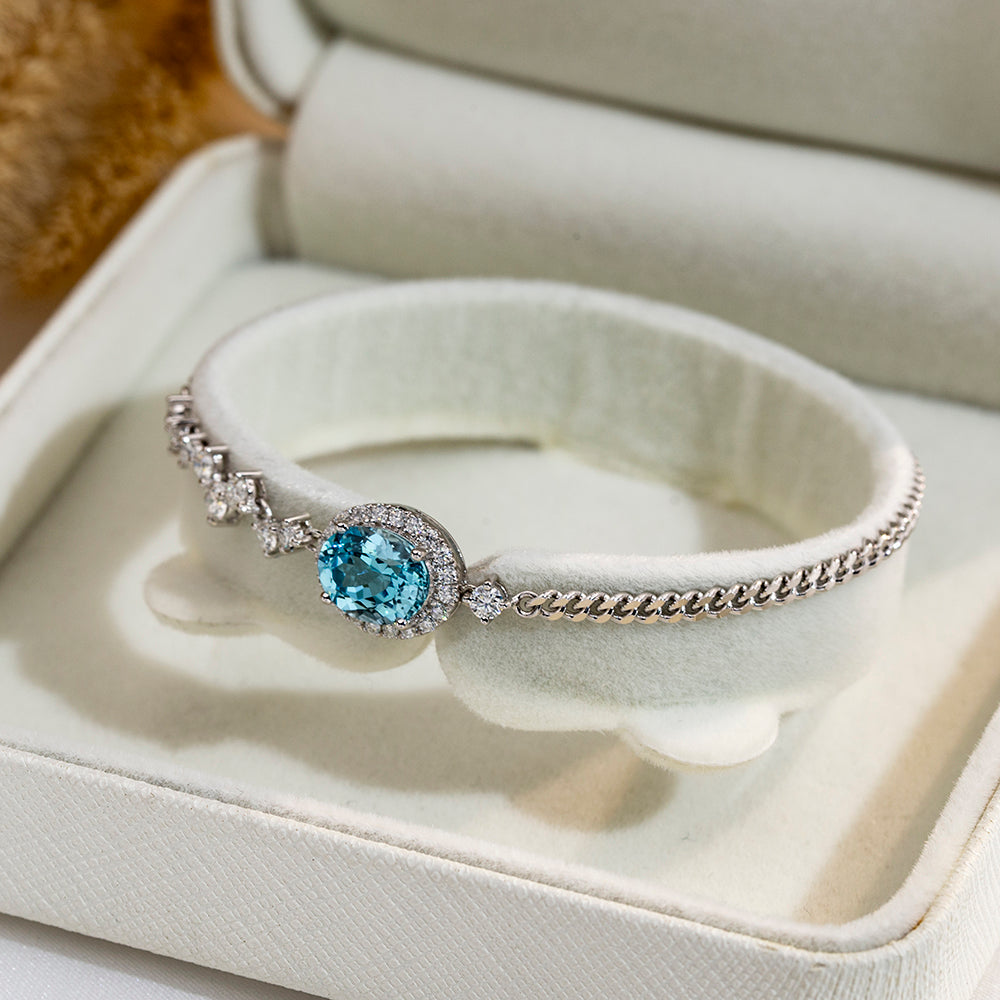 Ecob-630 | Celeste Halo Lab Sapphire Bracelet in 18K Gold