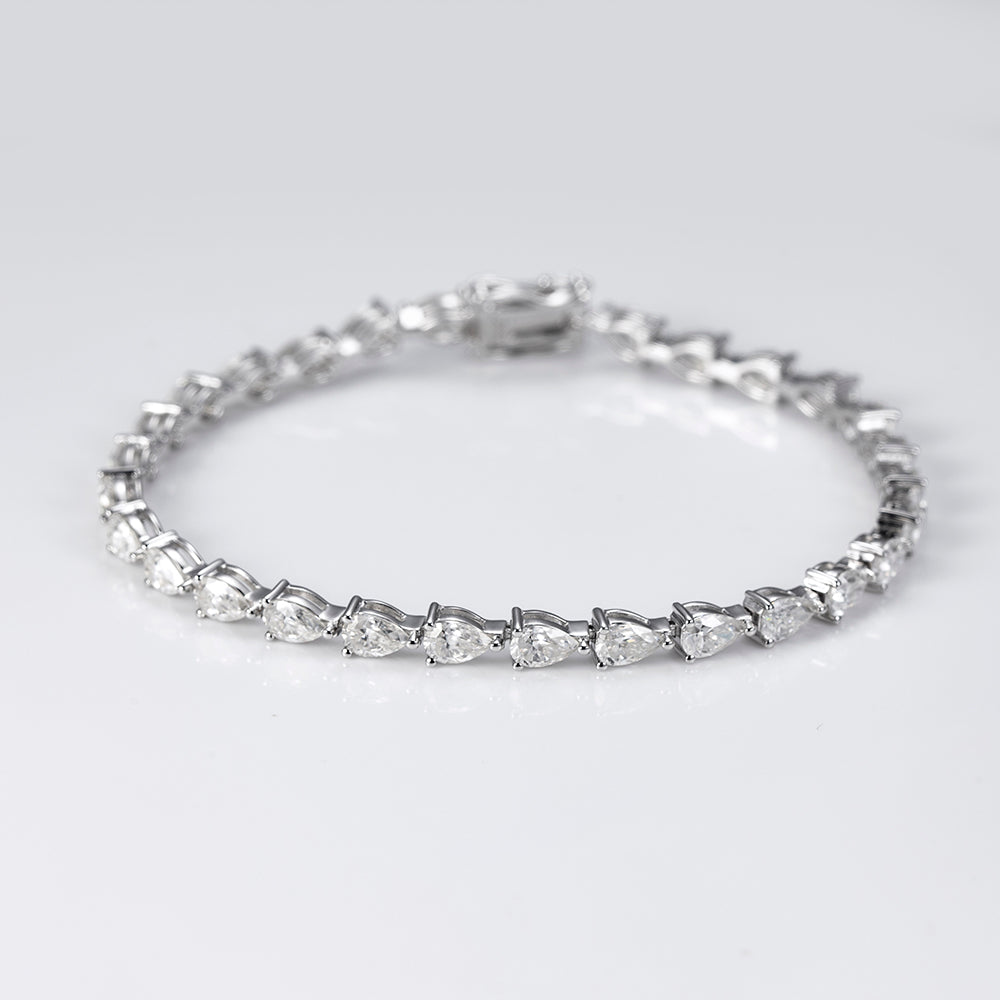 Ecob-622 | Lumière de Goutte Lab Diamond Bracelet in 18K Gold