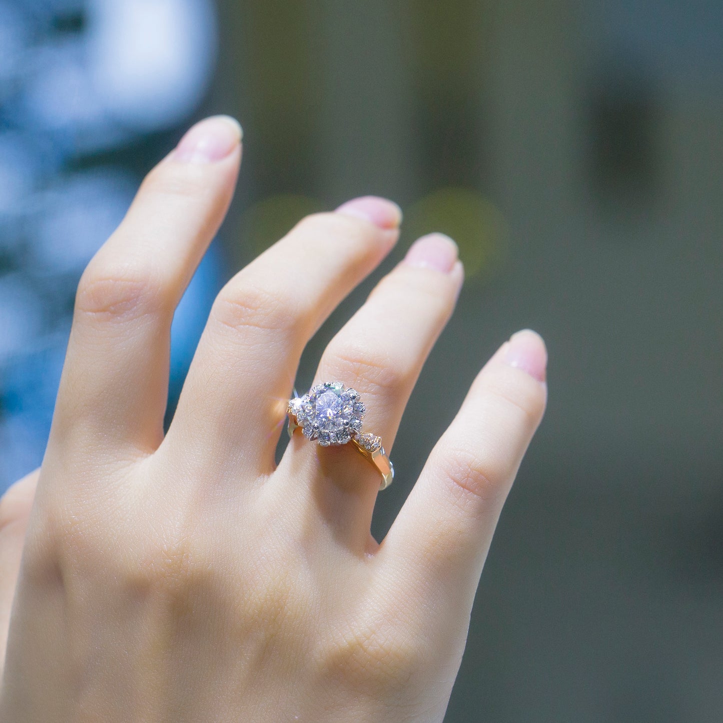 Eco-078 | 1.0ct D VVS1 Round-Cut Lab-Grown Diamond | 18K Rose Gold & White Gold | IGI Certified