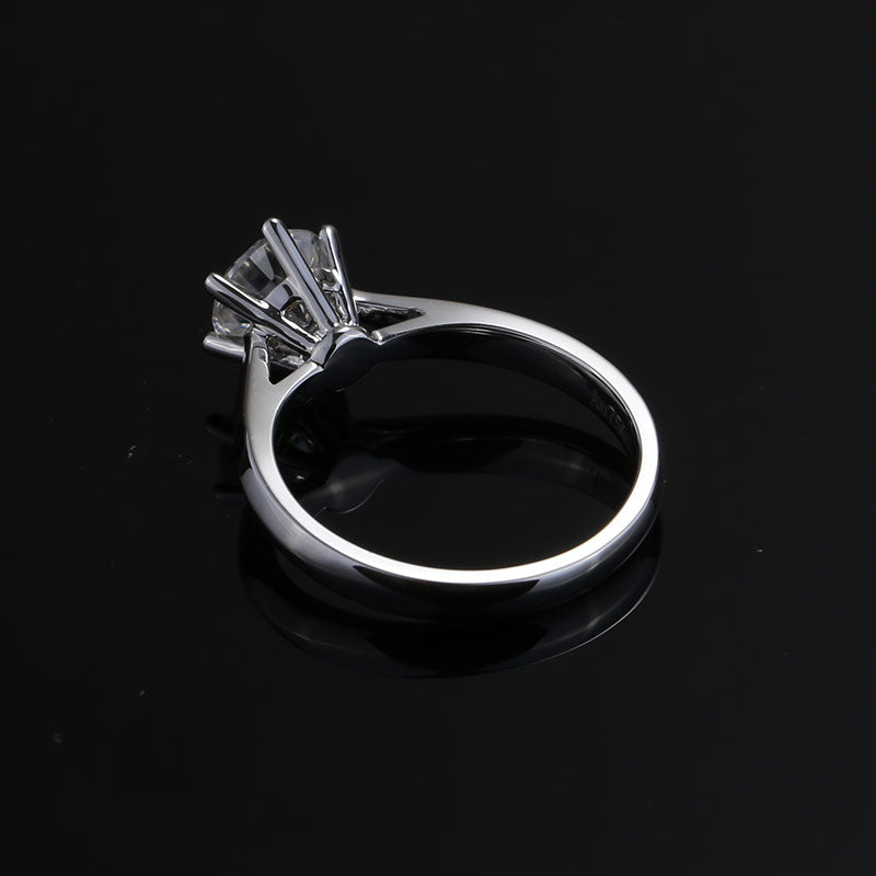 Eco-038: 1.0ct D VS1 Round Cut Lab-Grown Diamond Ring in 18K White Gold By Ecogemma · IGI Certified