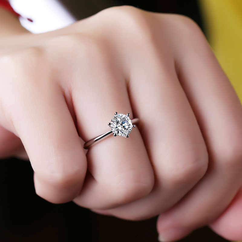 Eco-058: 1ct D VVS1 Classic Solitaire Lab-Grown Diamond Ring | 18K Gold | IGI Certified | Ecogemma