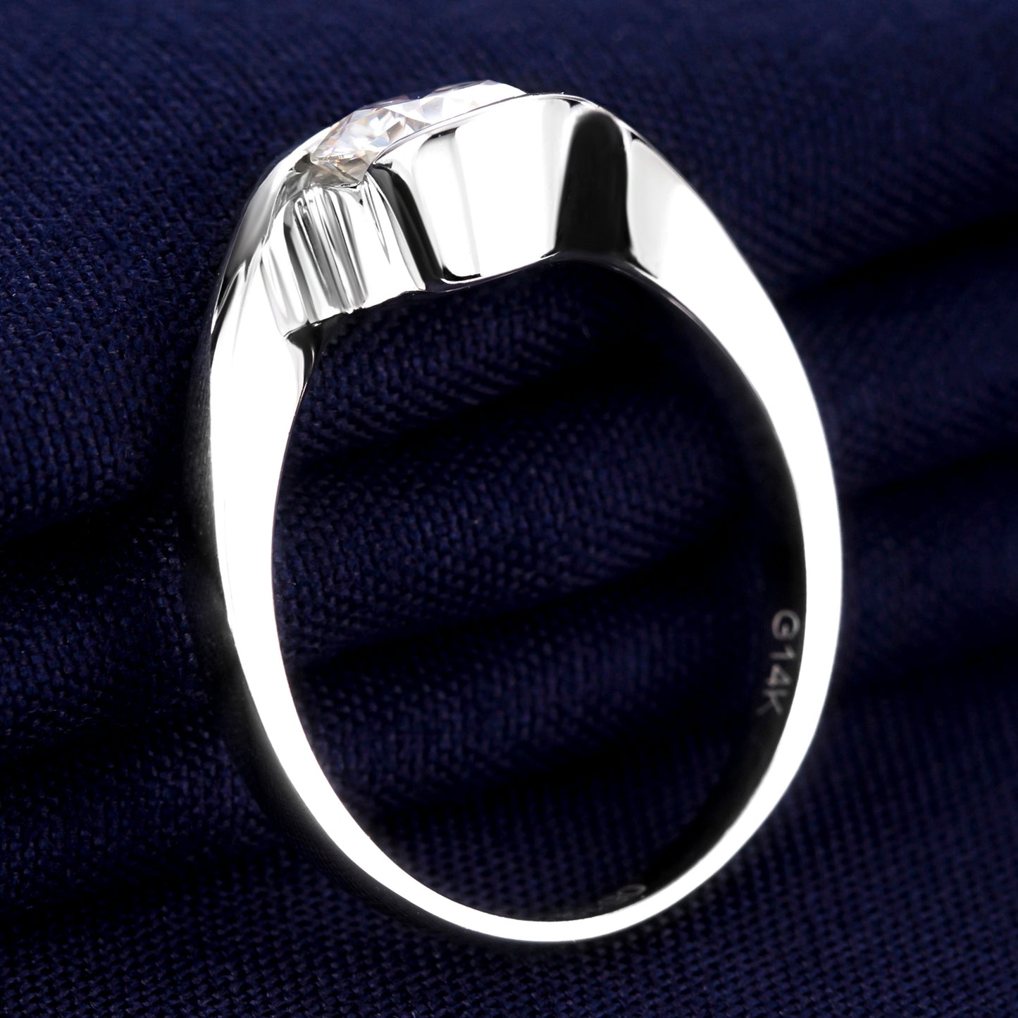 Eco-059: 1ct D VS1 Tension-Style Bypass Lab-Grown Diamond Ring | 18K Gold | IGI Certified | Ecogemma