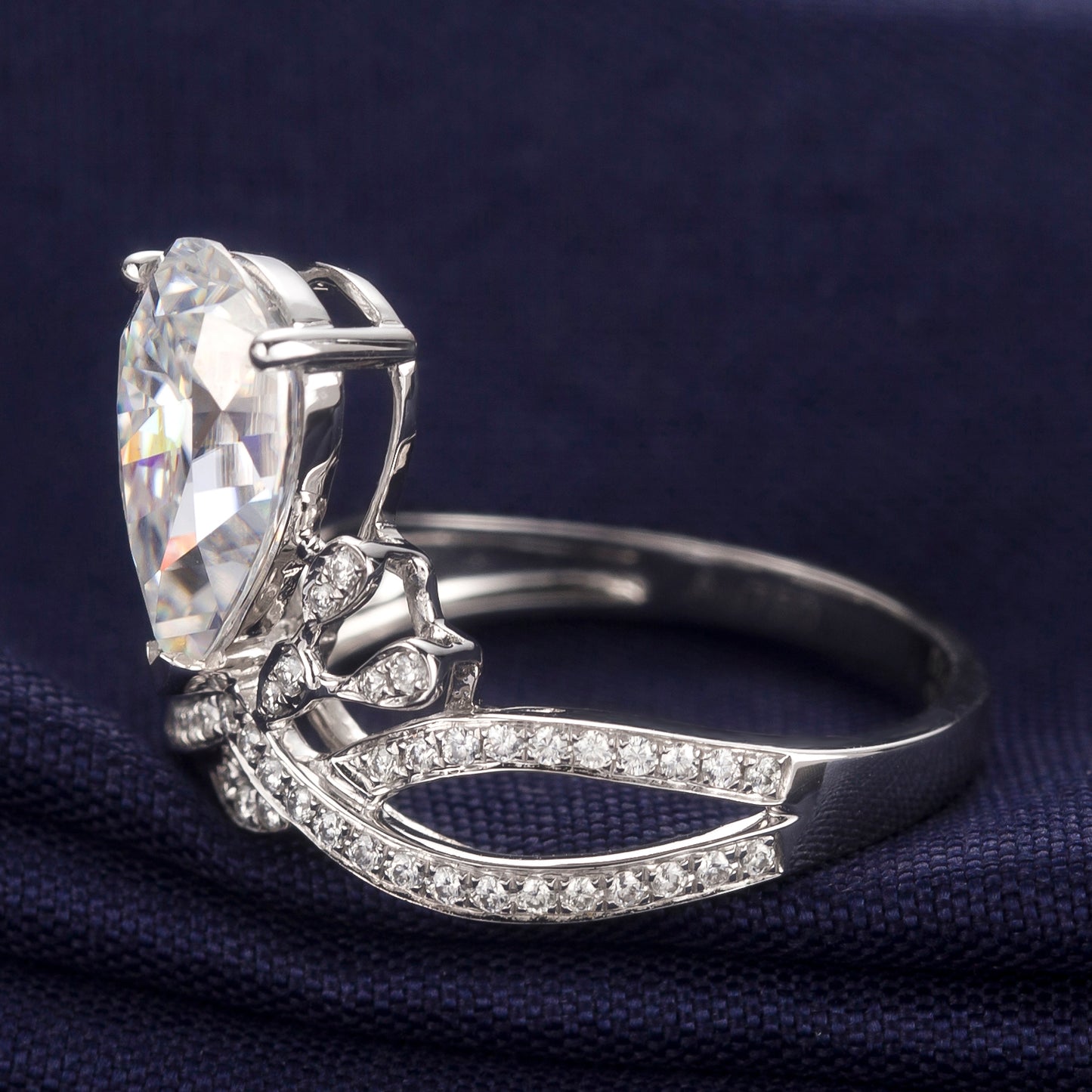 Eco-069 |1.0ct D VS1 Lab-Grown Diamond | 18K White Gold | IGI Certified