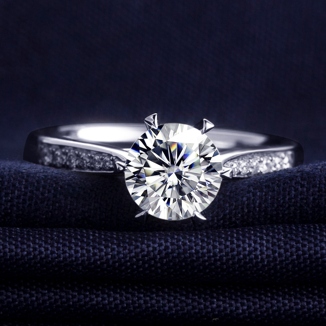 Eco-126 | 1.0ct D VVS1 Round -Cut Lab-Grown Diamond | 18K White Gold | IGI Certified