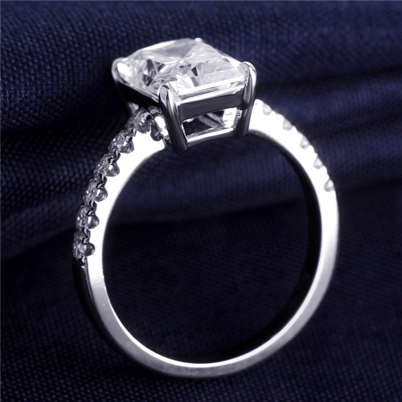 Eco-239 Customization | 18K White Gold | Radiant-Cut Lab-Grown Diamond 1.0ct D VVS2| IGI Certified