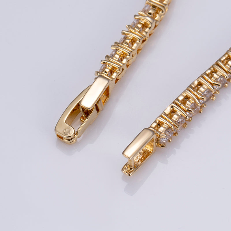 Ecob-555 "Verdant Rhythm" Lab-Grown Emerald & Diamond Link Bracelet
