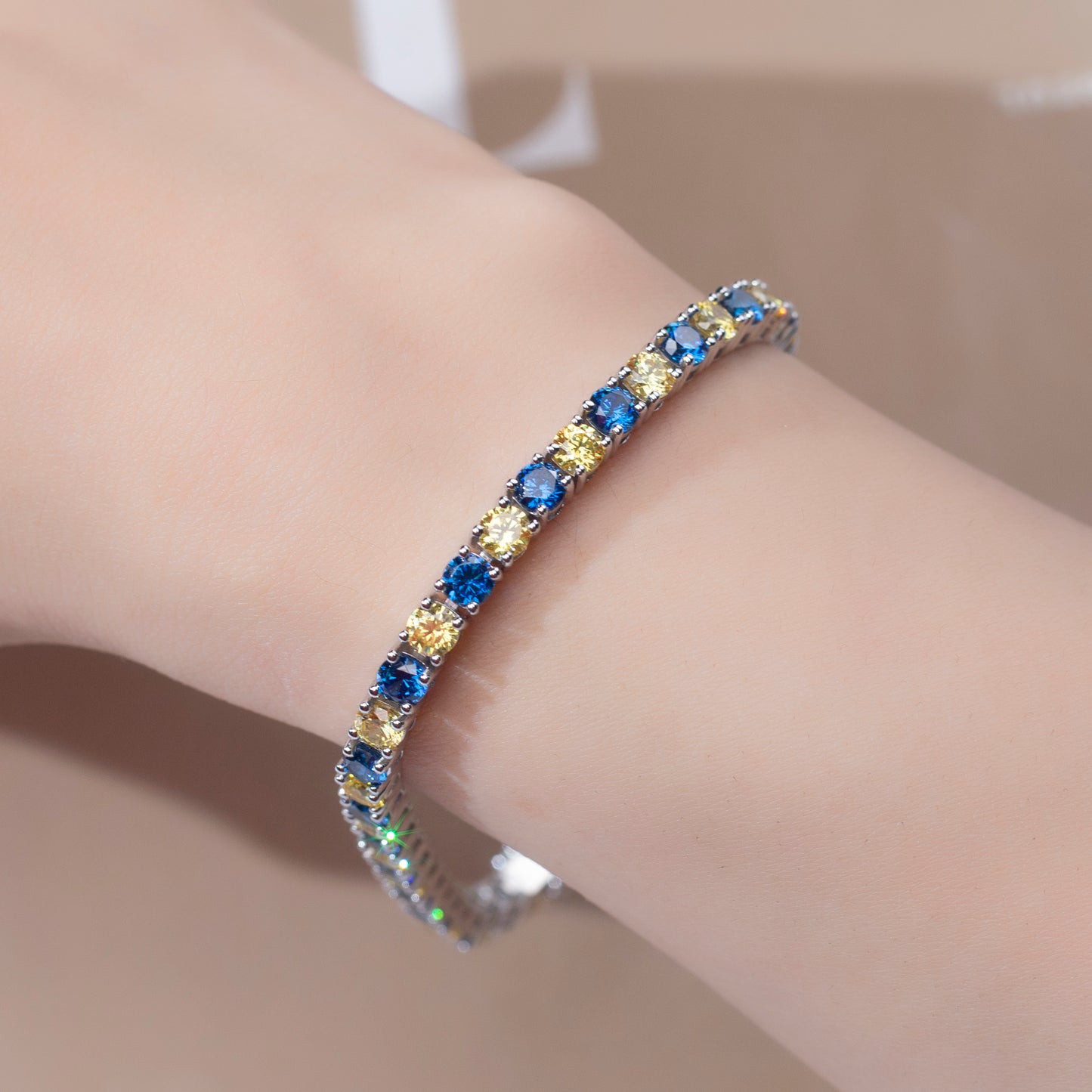 Ecob-556 "Aurora Duet" Lab-Grown Sapphire & Fancy Yellow Diamond Tennis Bracelet