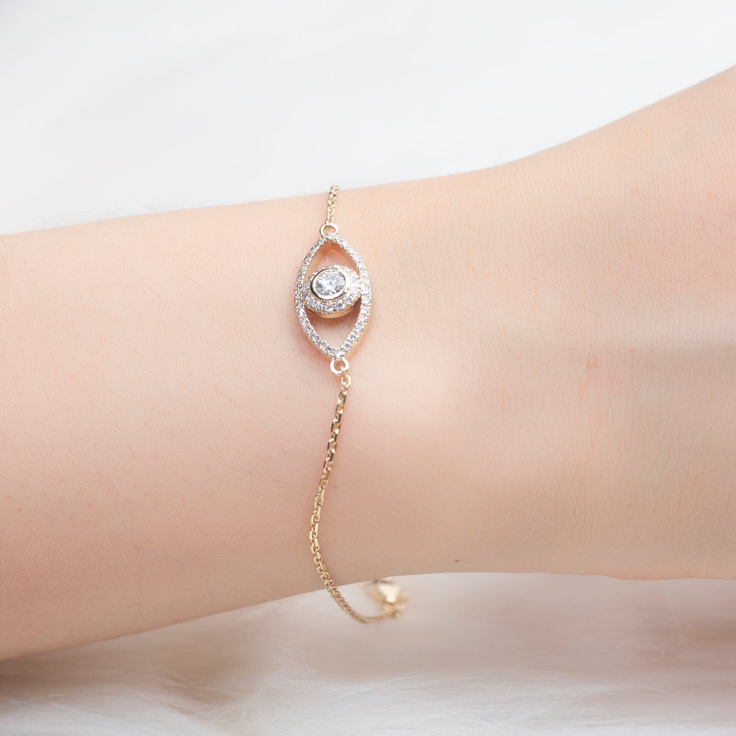Ecob-563 “Eye of Grace” Lab-Grown Diamond Evil Eye Bracelet