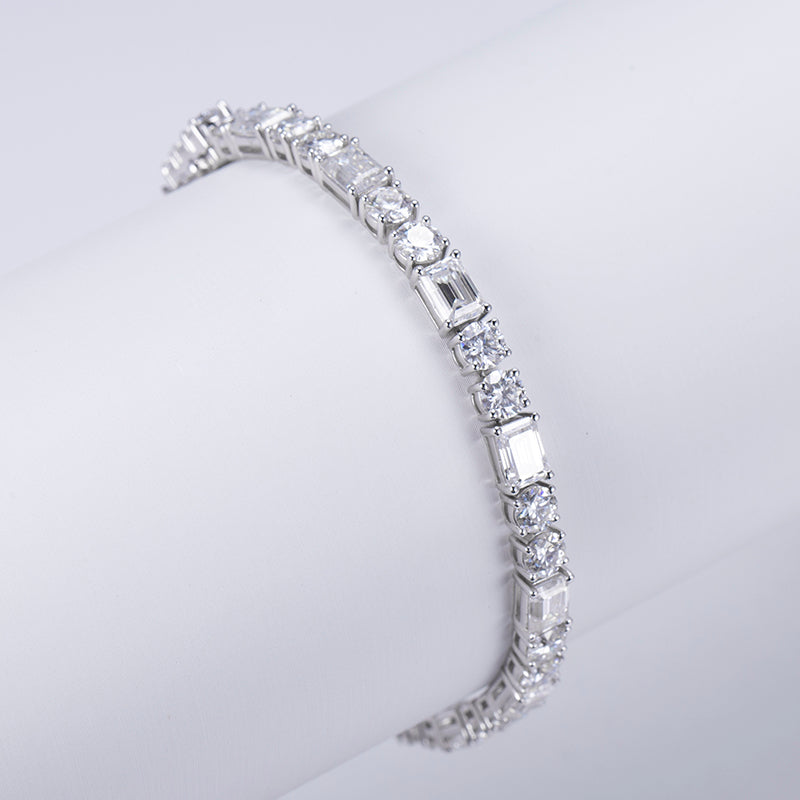 Ecob-578 "Linear Grace" Lab-Grown Diamond Alternating-Cut Bracelet - Luxury Collection