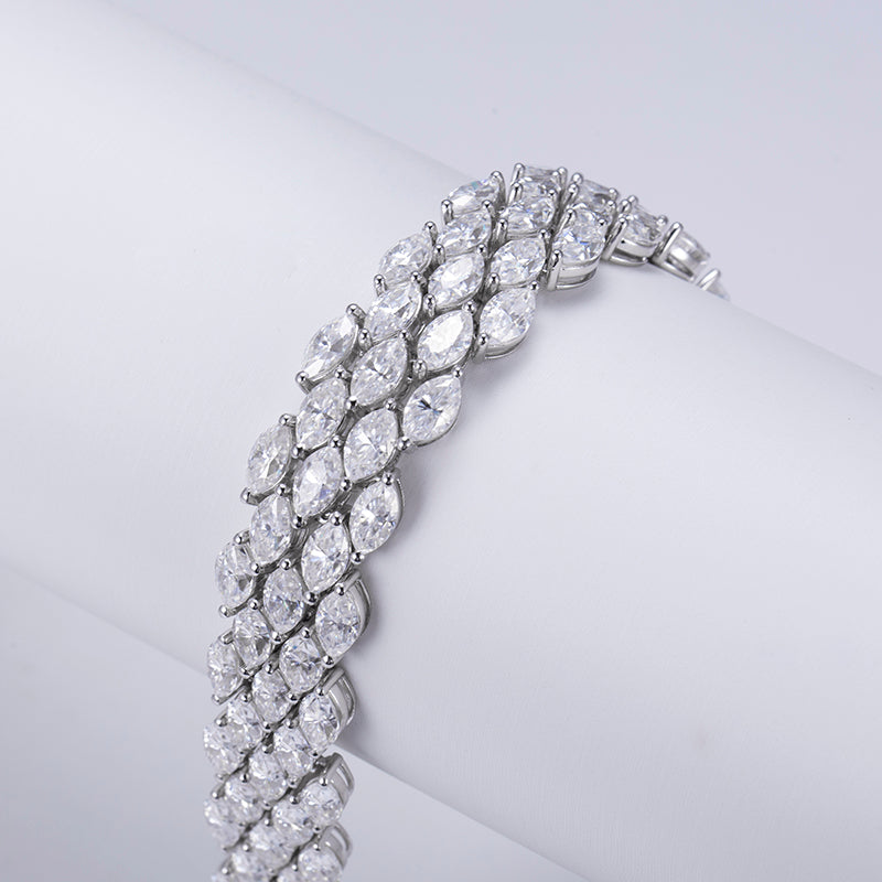 Ecob-579 "Featherlight Radiance" Lab-Grown Diamond Marquise Cluster Bra celet - Haute Couture Collection