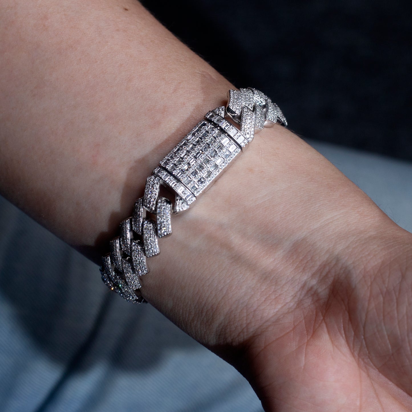 Ecob-587 Architect of Light Lab-Grown Diamond Chevron Link Bracelet