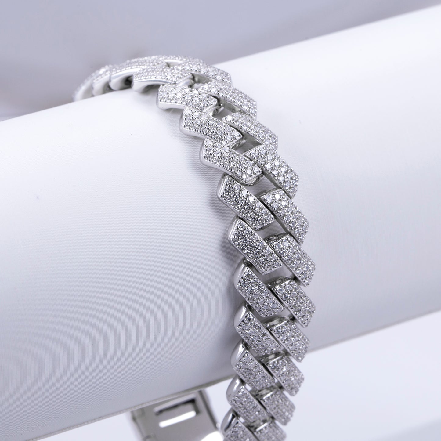 Ecob-587 Architect of Light Lab-Grown Diamond Chevron Link Bracelet