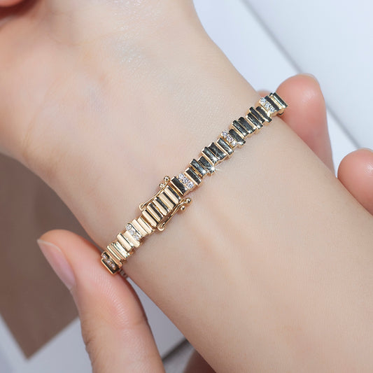 Ecob-596 | Lumière Lineage Lab Diamond Bracelet in 18K Gold