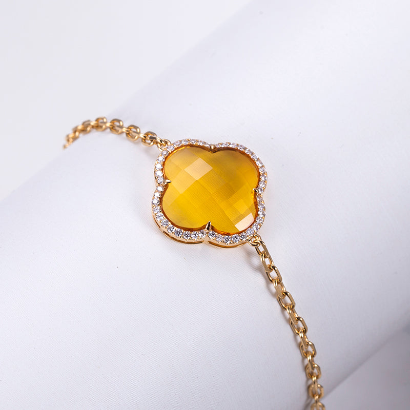 Ecob-604 | Soleil Clover Lab Gemstone Bracelet in 18K Gold