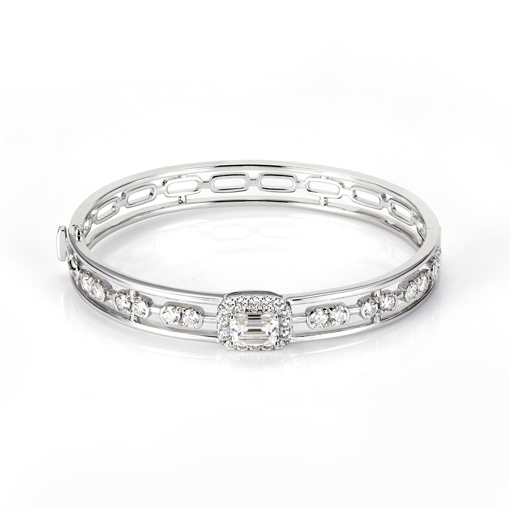 Ecob-612 | Radiance Vault Lab Diamond Cuff Bracelet in 18K Gold