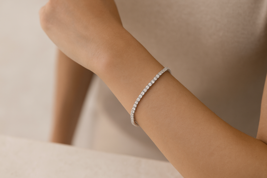 How to Choose the Perfect Diamond Bracelet: A Complete Style & Fit Guide