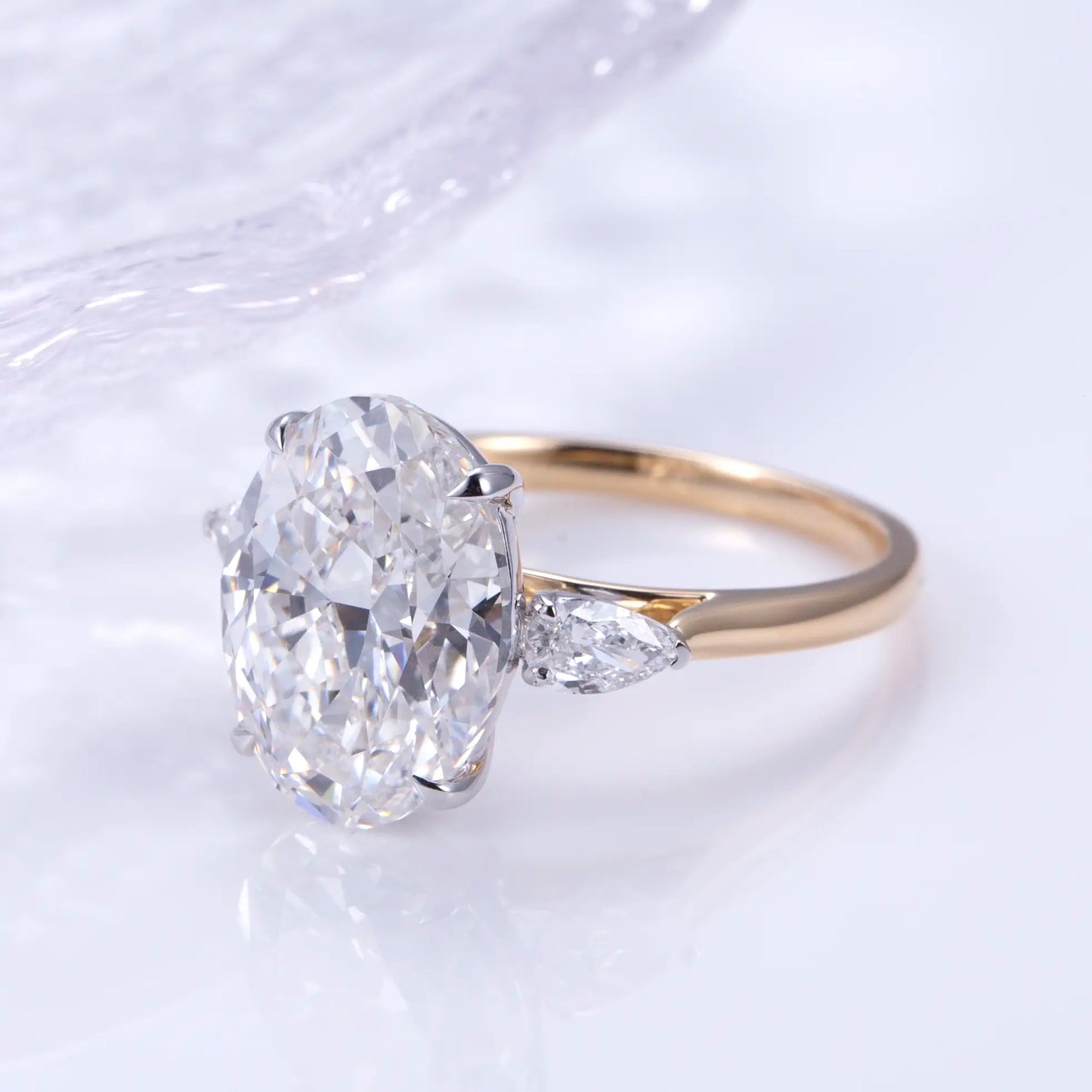 Eco-1307 | 18K White Gold 6CT Oval-Cut Lab-Grown Diamond Three-Stone Ring