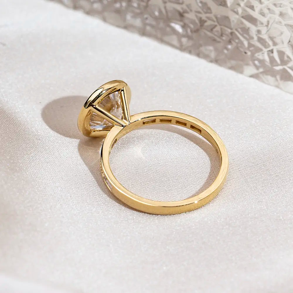 Eco-1722 | 18K Yellow Gold 3CT Round-Cut Lab-Grown Diamond Bezel Ring